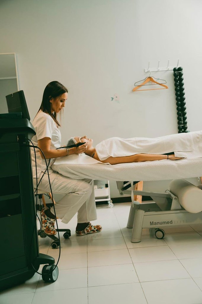 Foto 1 Fisioterapia dermatofuncional y estética en Ferrol